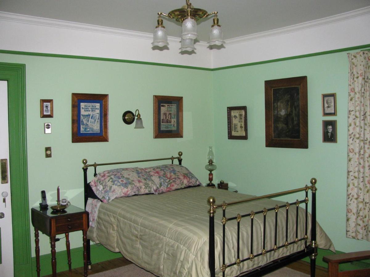 Gower Manor Historic Bed & Breakfast St. John's Exteriör bild
