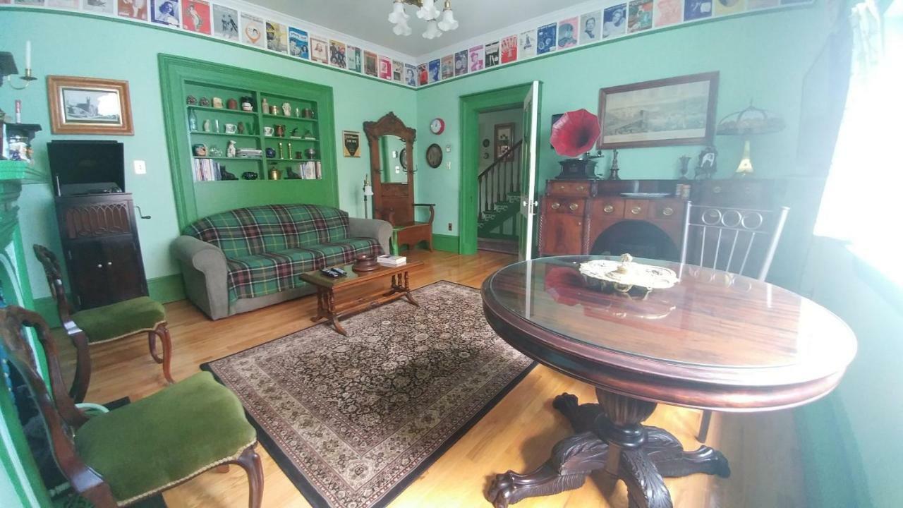 Gower Manor Historic Bed & Breakfast St. John's Exteriör bild